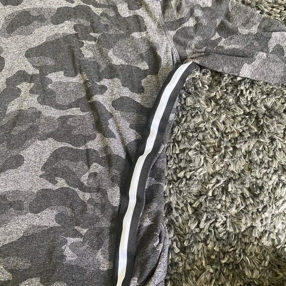 Calvin Klein Semi-Cropped Pullover - Picture 4 of 5